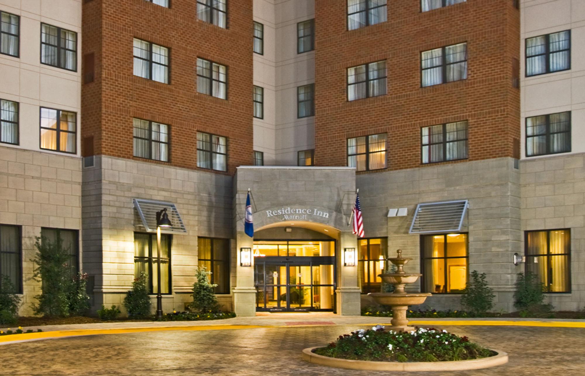 Residence Inn By Marriott Springfield Old Keene Mill Eksteriør billede