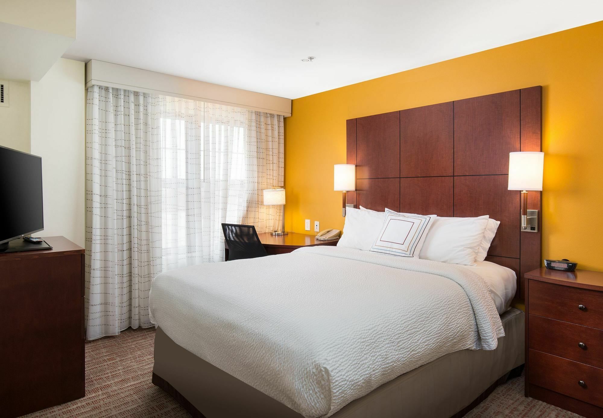 Residence Inn By Marriott Springfield Old Keene Mill Eksteriør billede