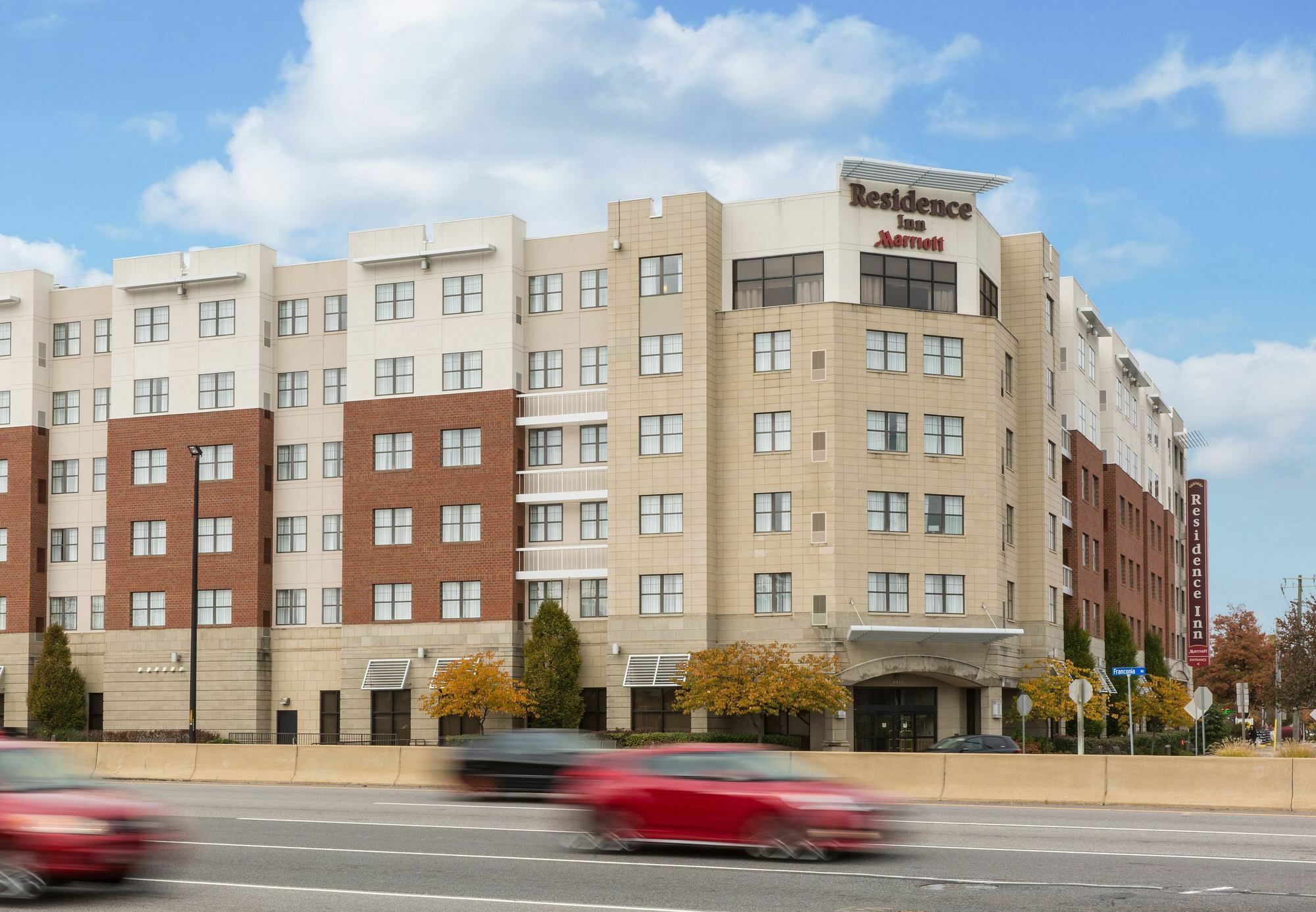 Residence Inn By Marriott Springfield Old Keene Mill Eksteriør billede